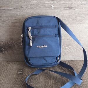 Baggallini RFID Journey Crossbody Bag